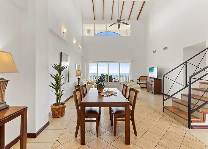 Mph Spacious Penthouse With Ocean Views Tamarindo